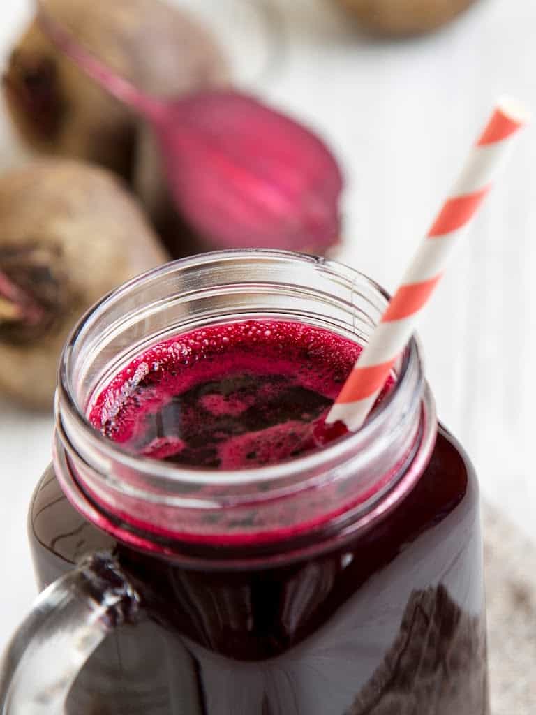 Beet Juice How to Make Beetroot Juice Yummieliciouz