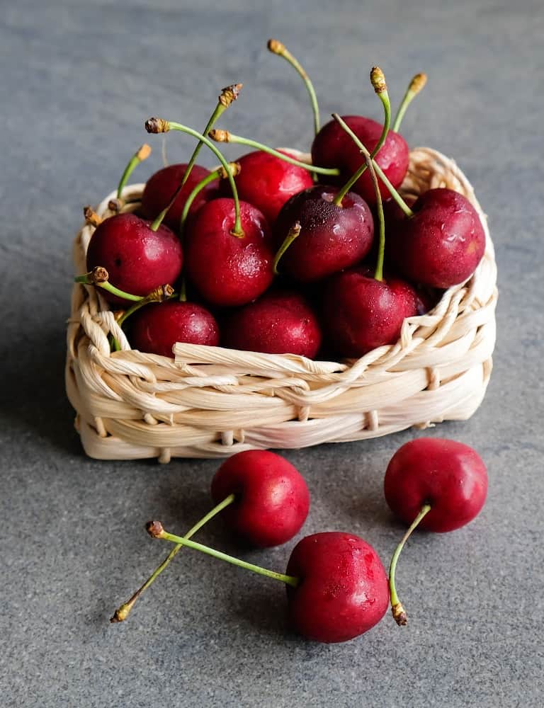 https://yummieliciouz.com/wp-content/uploads/2022/05/cherry.jpg