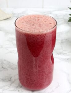 Pineapple Pomegranate Juice - Yummieliciouz