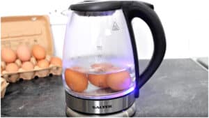 boiled eggs hack